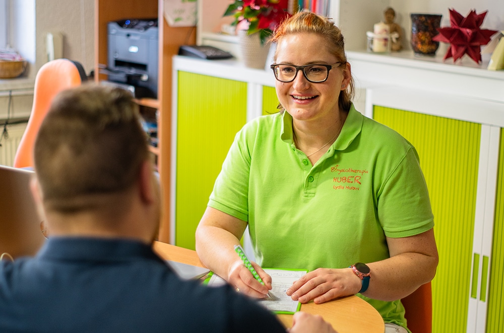Lydia Huber im Patientengespräch